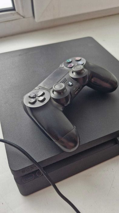 Playstation 4 Slim