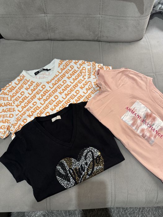 Оригинални тениски по 15лв.за брой