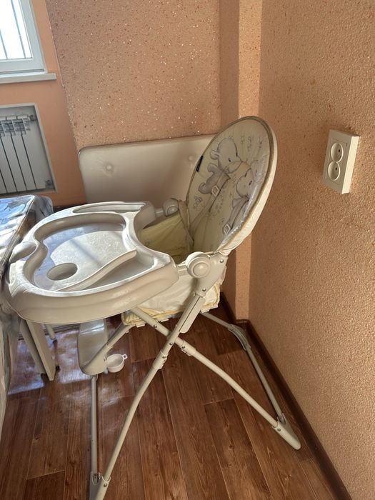 Стол для кормления