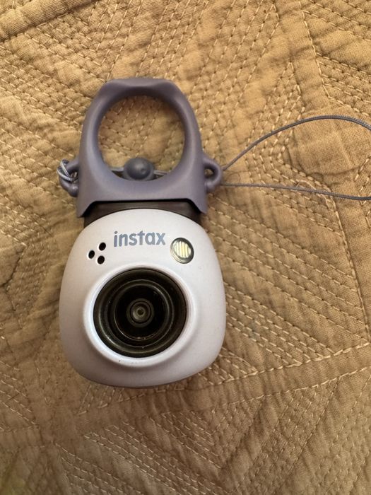 Мини камера instax pal