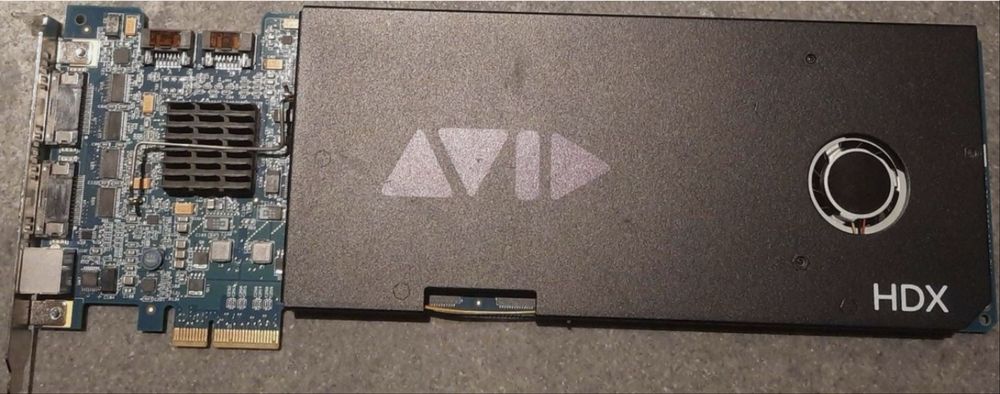 Карта интерфейс записи Avid HDX Core PCIe
