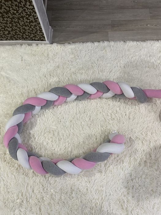 Продам бортик/косичку для кроватки