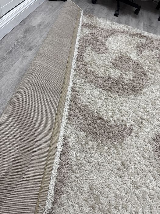 Продаю ковёр 160x200