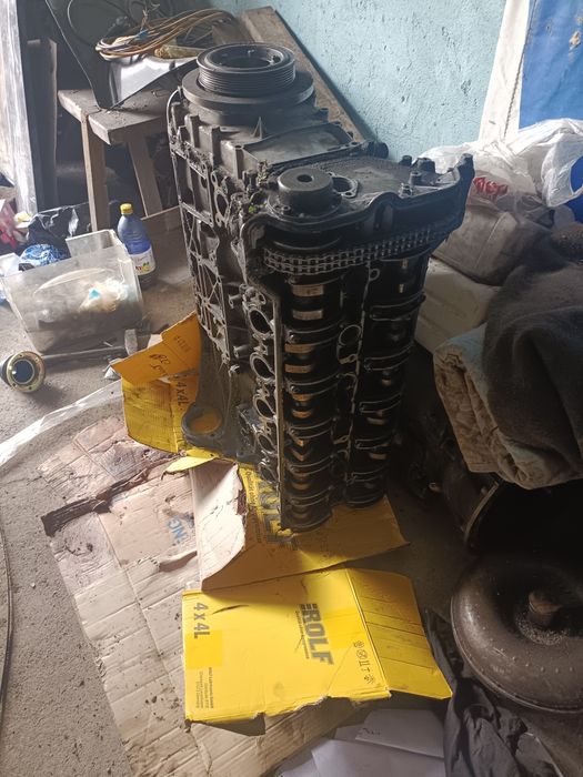 Продаю двигатель на Мерседес