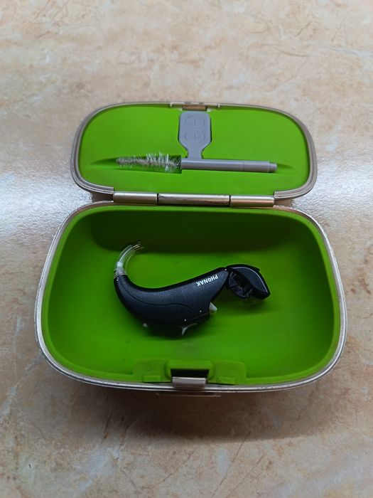 Продавам слухово апаратче