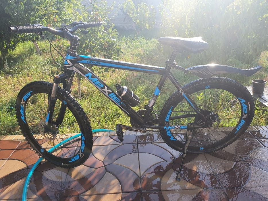 Velosiped.               .