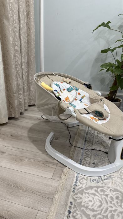 Продам умный шезлонг детский