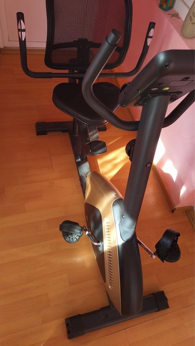 Bicicletă magnetică orizontală FitTronic 607 R