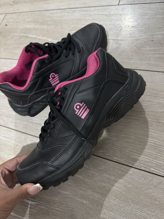 Дамски обувки Адмирал, отлично състояние