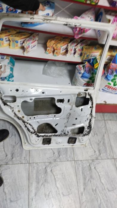 Нексия 2 орка чап эшиги сотилади