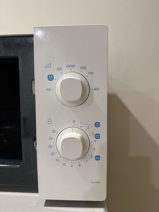 микроволновка samsung ME712AR