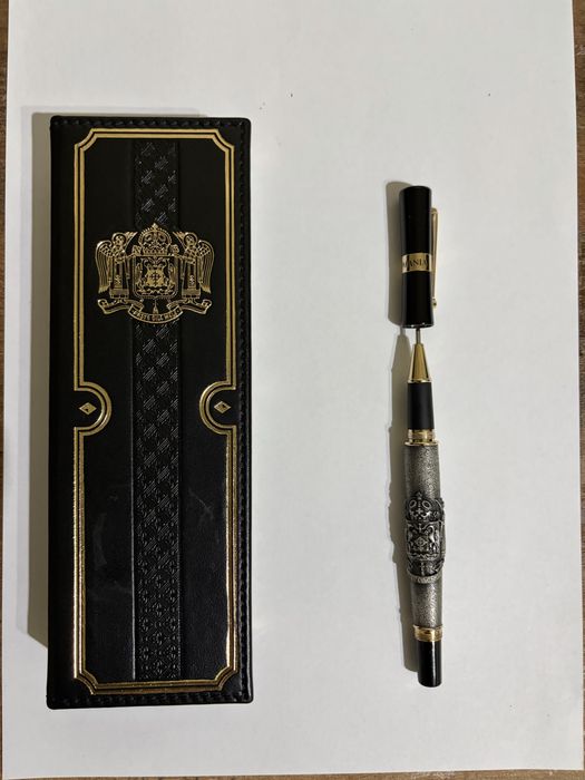 Vand pix cu stema Patriarhiei Române