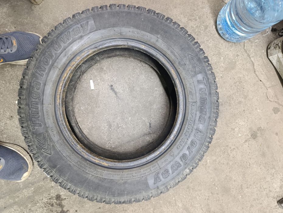 Продам зимние шины