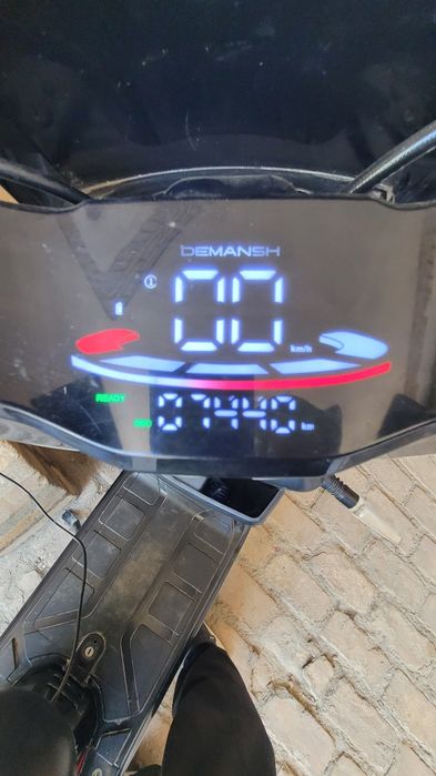 Skuter Sotiladi Hamda akkumlyatori zòr Narxda!