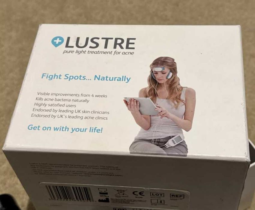 Сбогом АКНЕ! Уред срещу акне LUSTER Pure Light Pro