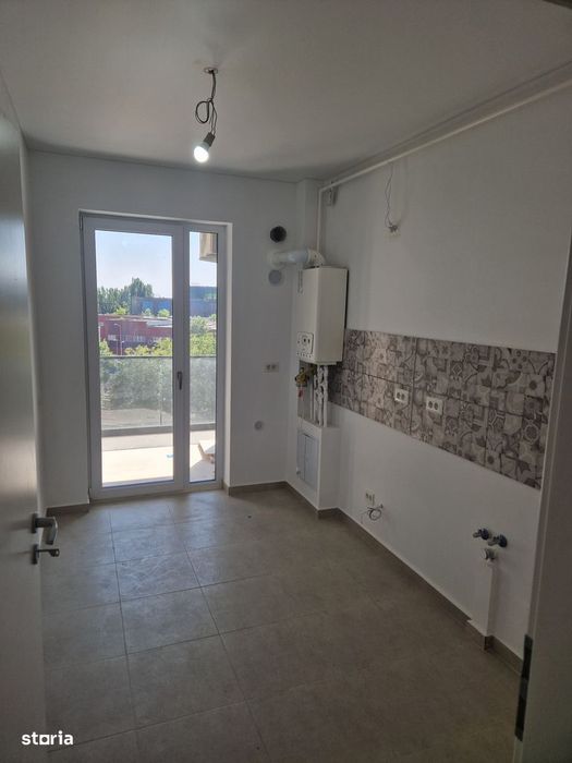 Apollo Garsonieră modernă cu balcon — fotografia 3