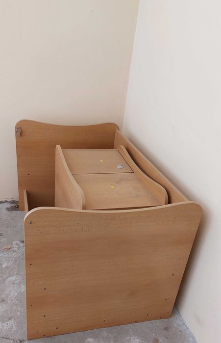 Детско легло комбинирано/кошара/люлка/бюро на Бертони