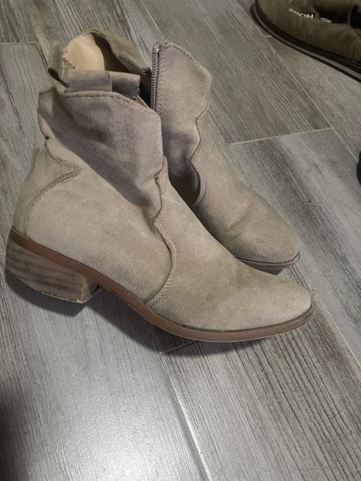 Обувки и боти на ток 37-ми номер