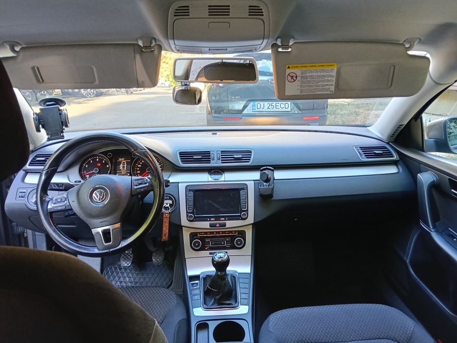 Vând passat b7  2011