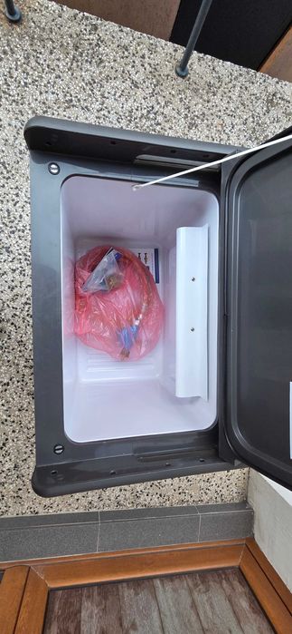 Kъмпинг хладилник  Газ 12v 220v