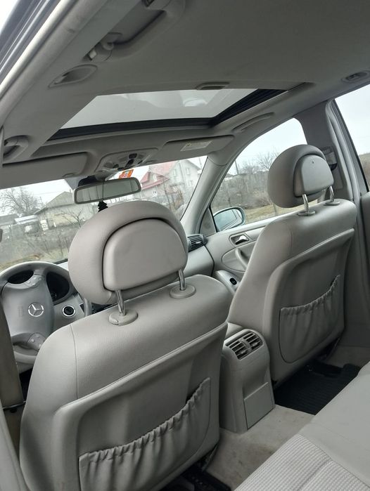 Mercedes C200 Kompressor sau schimb cu scânduri și grinzi de 12