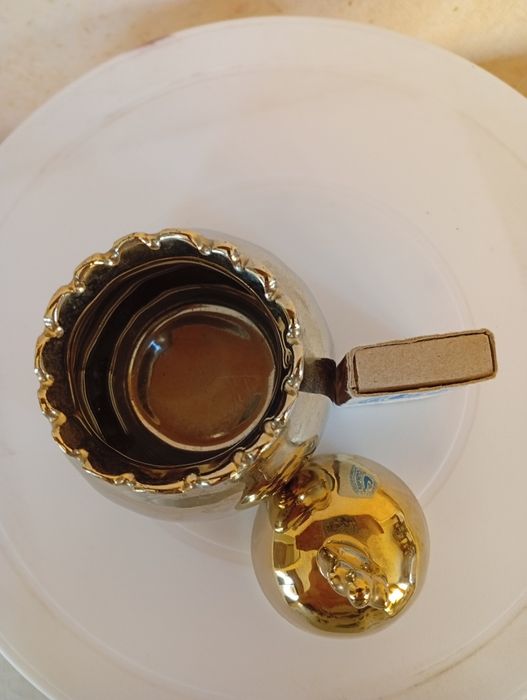 Сахарница или ёмкость для  специй