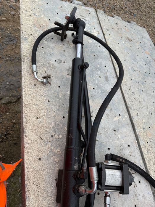 Servo directie tractor 445