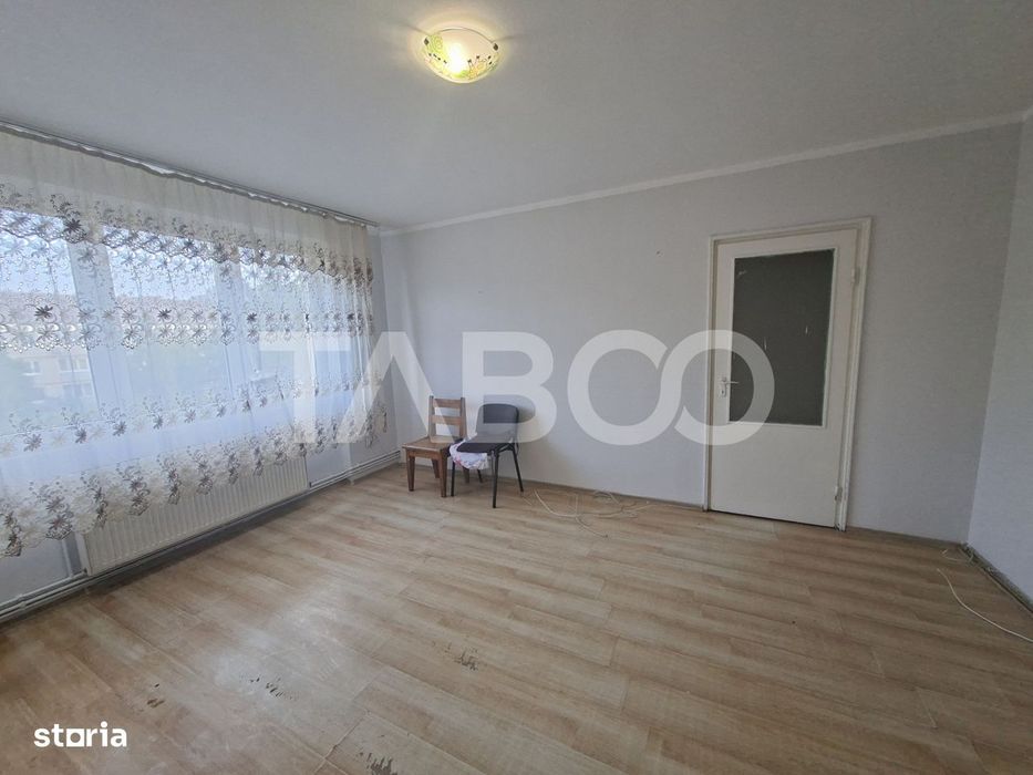 Apartment de vanzare 2 camere si balcon Cedonia Mihai Viteazul