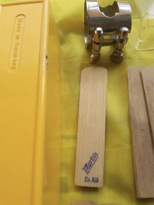 Pene instrumente  suflat si inel strangere