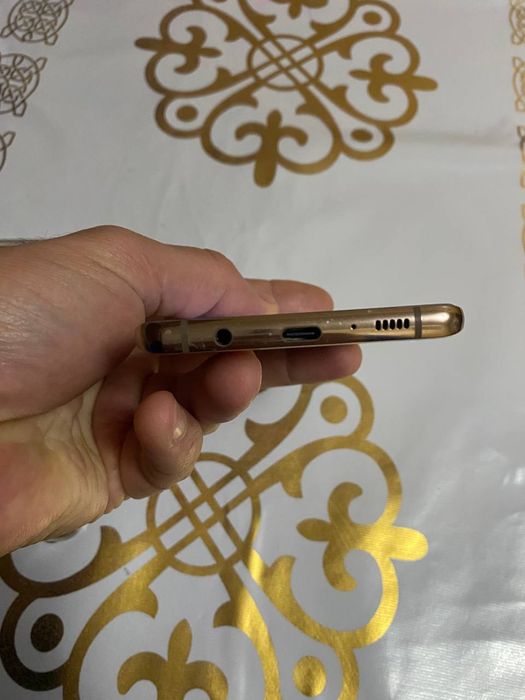 Samsung S 10 5G  256 память