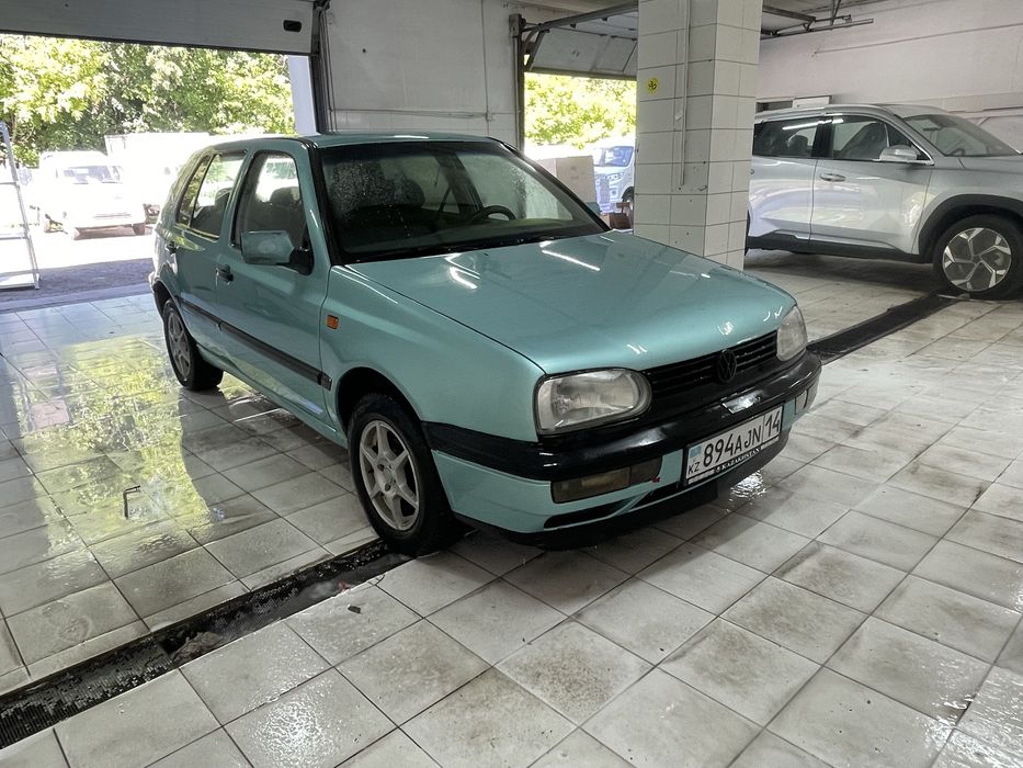Продам хорошой Автомобиль Golf 3 , гольф 3