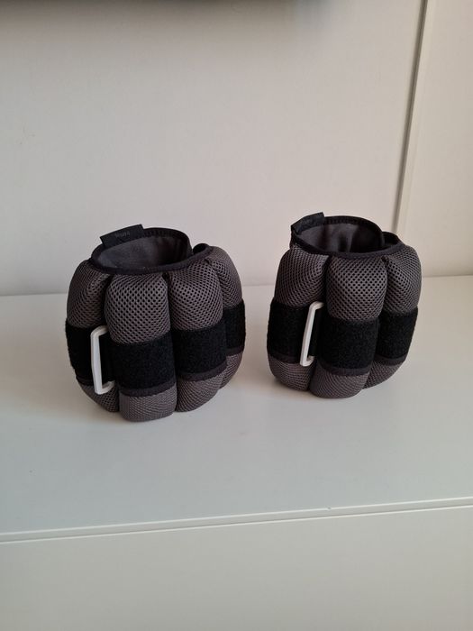 Greutăți glezne si încheieturi pentru fitness  2X2kg ( aproape noi)