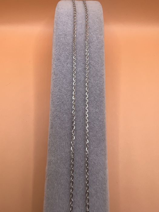 Продам золотую цепочку.