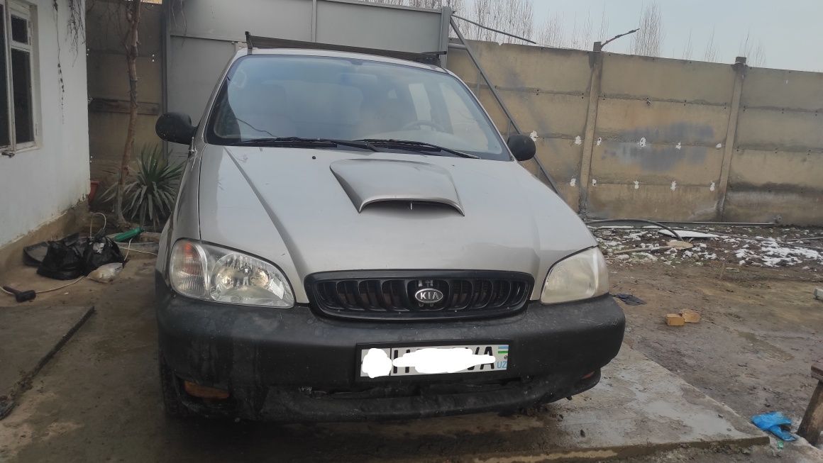 Kia Carnival 1998