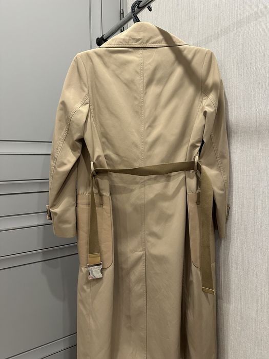 Продам тренч Fendi