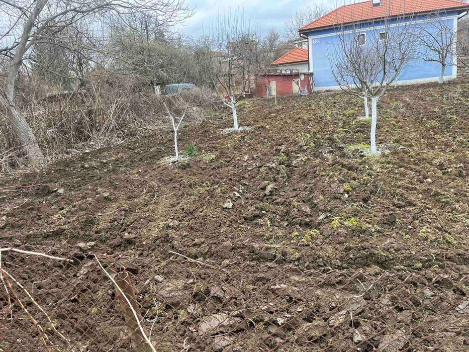 Продава се Парцел в София, Център - 780 кв.м за 41 €/кв.м - Снимка #2