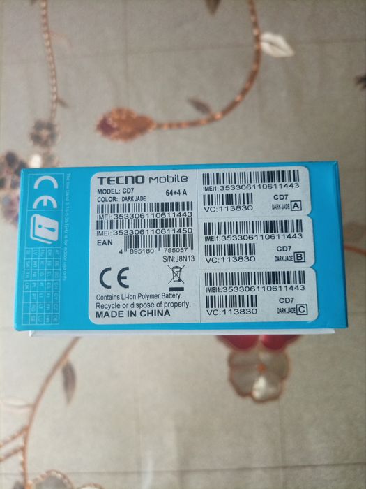 Смартфон TECHO CAMON 15