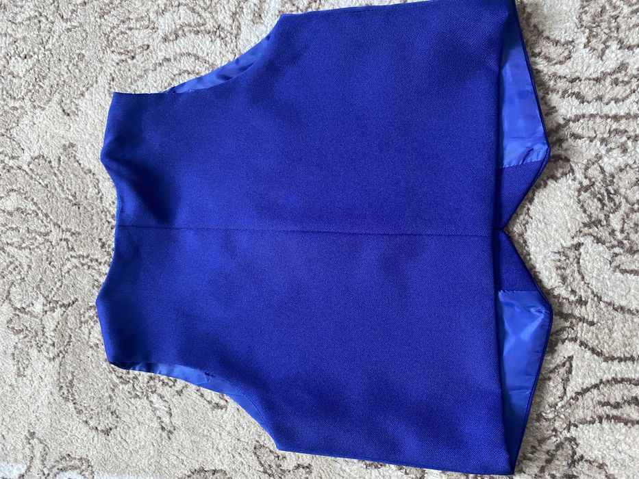 Продам жилет, для малчиков