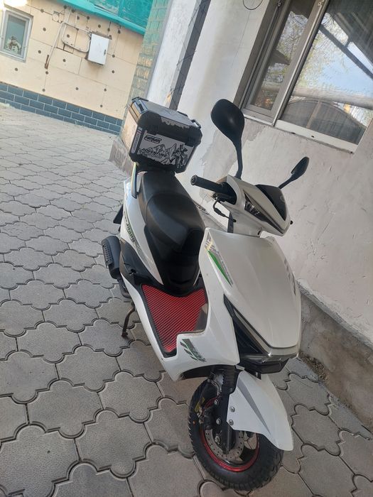 Скутер Jailing 150