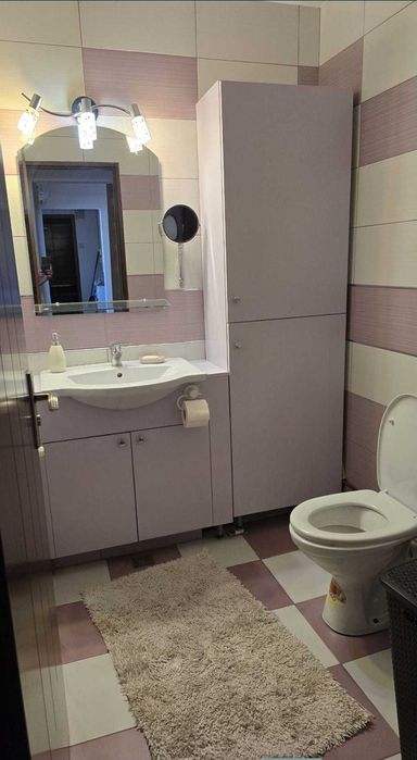 Apartament de inchiriat cu 4 camere decomandat 3/4, CT/AC, Rovine