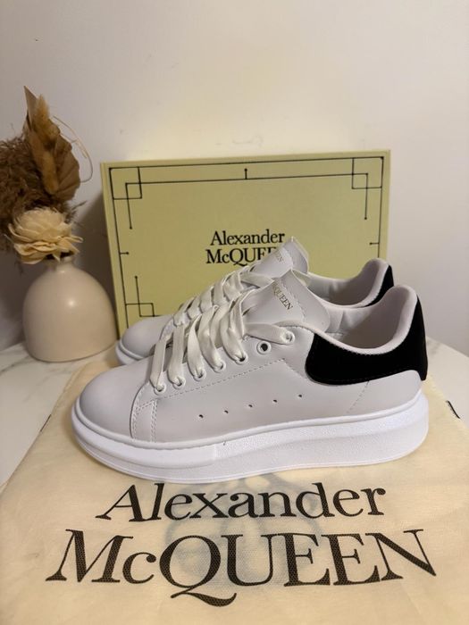 Adidasi Alexander McQueen Classic
