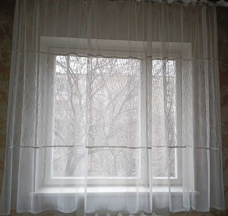 Тюль короткая. не новая.