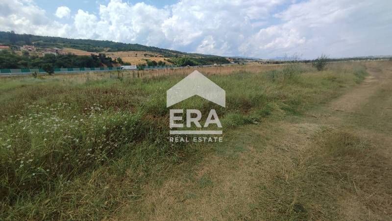 Парцел в землището на с. Покровник