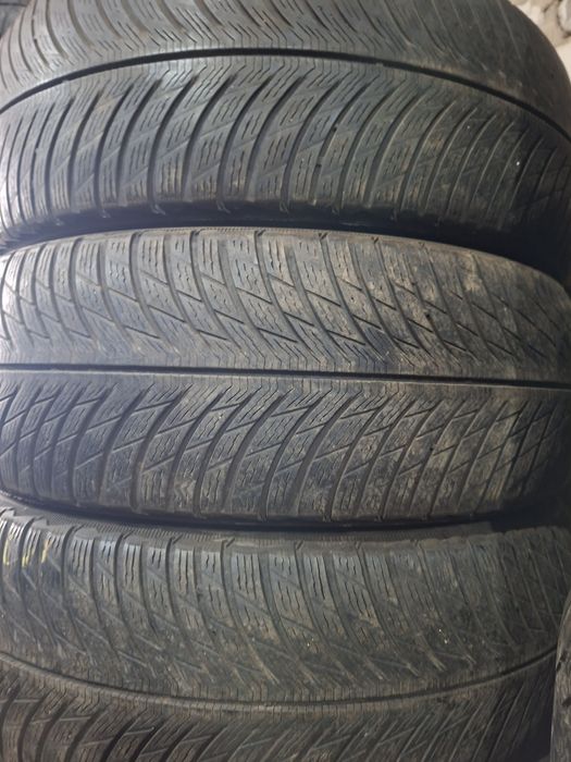 Продам шины. 225/60/18 мишелин
