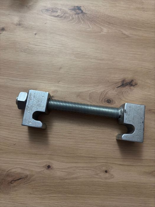 Ansamblu Brida de fixare containere modulare