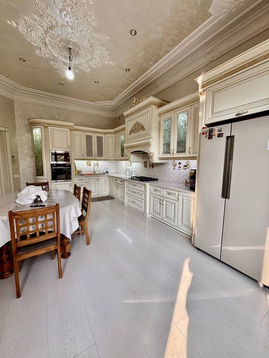 Евродом ТтЗ 5 минут, 6 соток, 3 уровня 430м2, 7 комнат, 420 000 уе