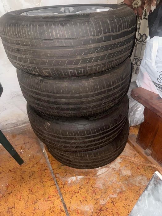 Джанти с гуми Audi SUV