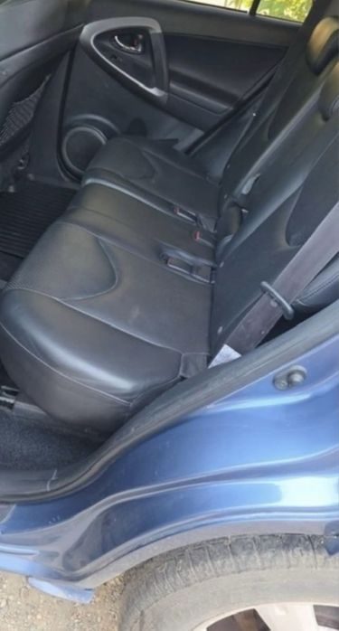 Toyota Rav4 2007 2.2d 177cp