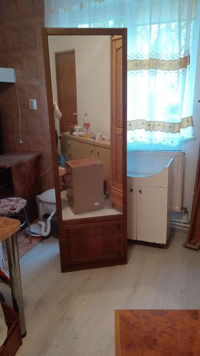 Vând mobila lemn masiv