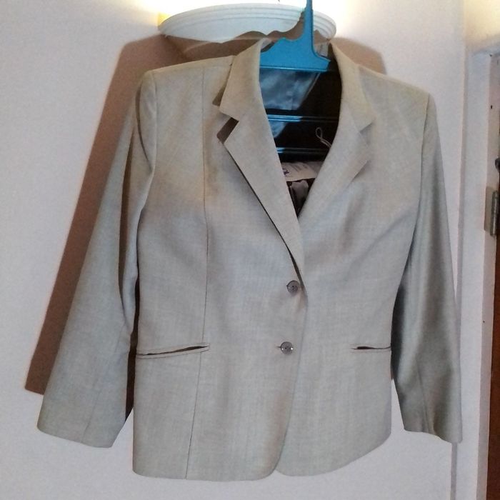 Женский костюм классический